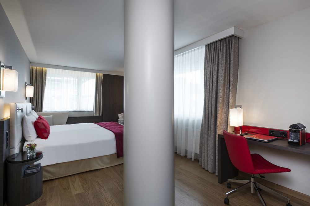 Astoria 4*