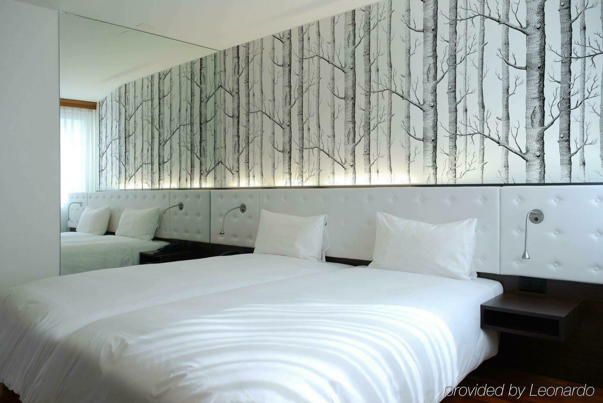 Astoria Hotel 4*