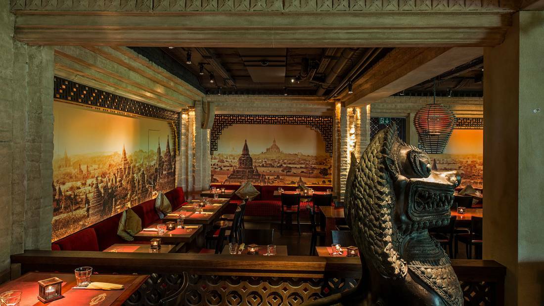 Astoria Hotel 4*